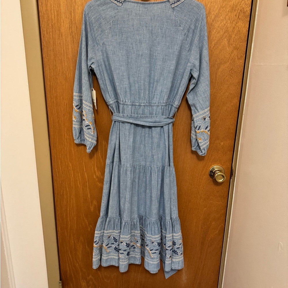 Sz XS St John’s Bay tiered button down embroidered midi dress Blue Chambray NWT🐸 - Picture 8 of 10